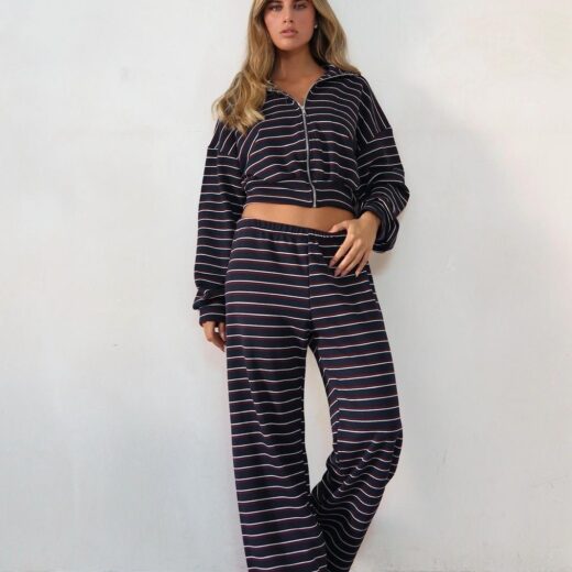 חליפה פסים רוכסן