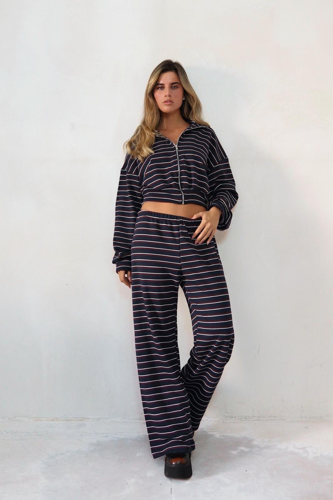 565b01e5 C38c 45d3 9412 4110aa70892f