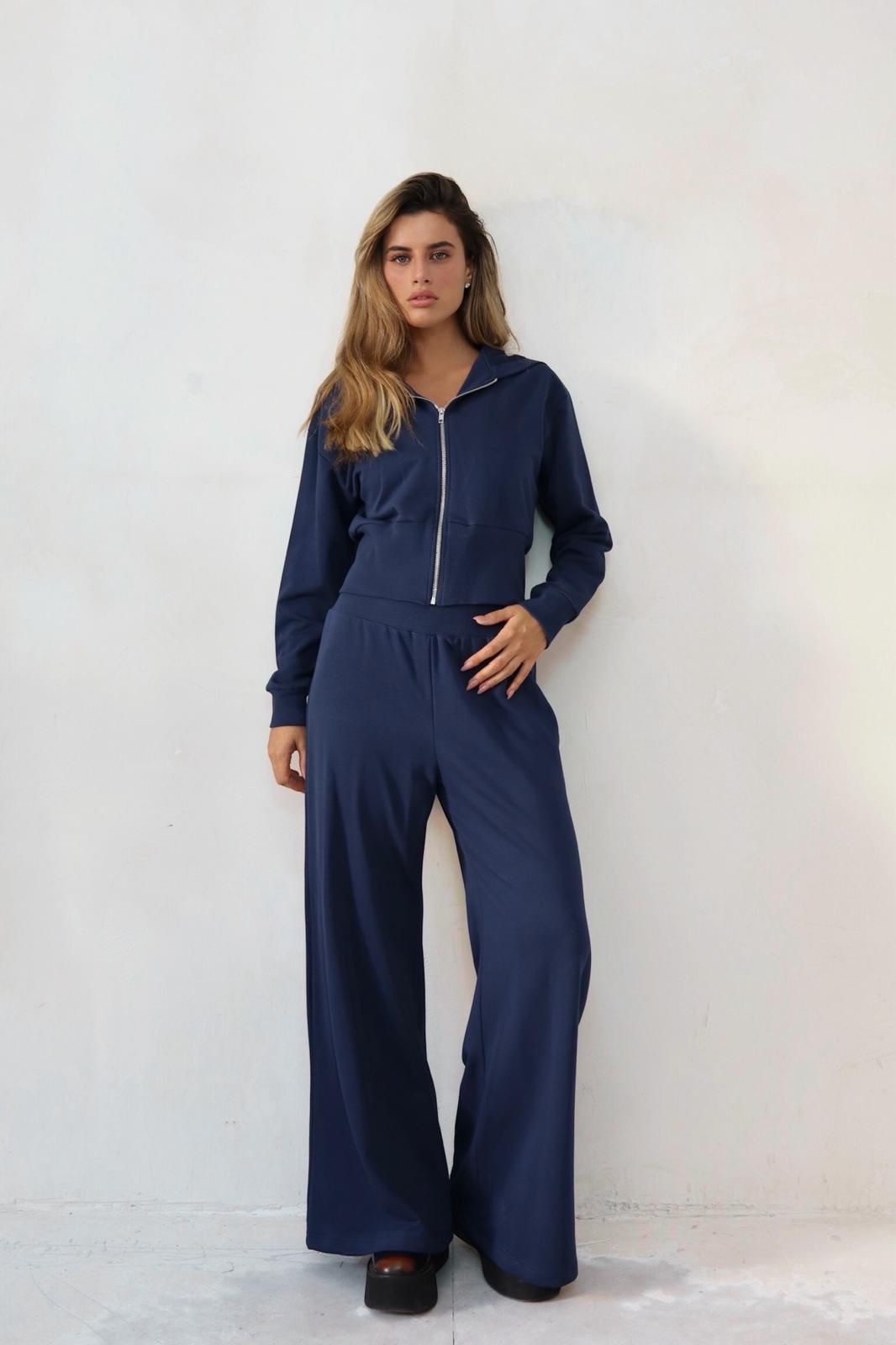 D495d373 F876 4dbd 9444 694c86e80e38