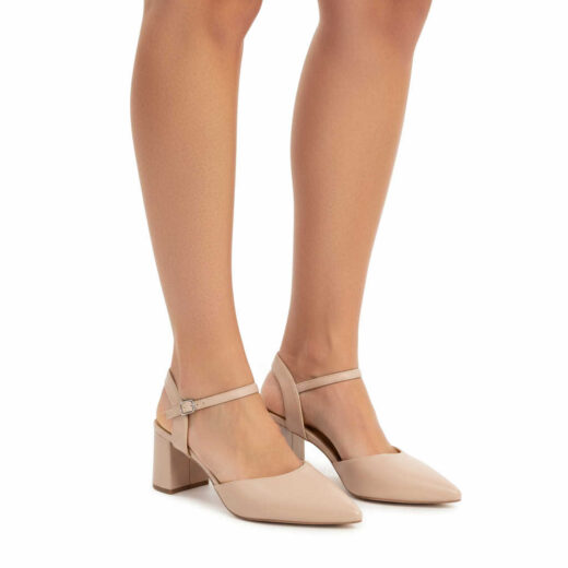 נעלי עקב לורי